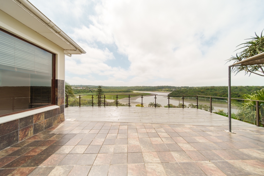 4 Bedroom Property for Sale in Bonza Bay Eastern Cape